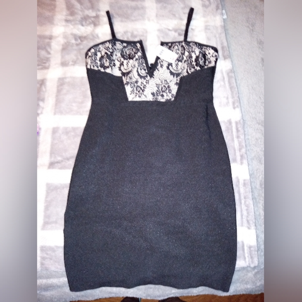 BNWT Windsor Black stretchy dress